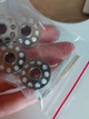 Портативная домашняя швейная машинка с доской Sewing Machine подсветка, педаль, питание от сети или батареек (4x AA) - изображение 10