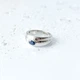 Срібна каблучка з натуральним сапфіром 0.66ct, вага виробу 6,04 гр (2140566) - зображення 3