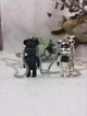 Парные кулоны Мишки в стиле Bearbrick черный+серебристый на цепочках - изображение 3