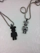 Парные кулоны Мишки в стиле Bearbrick черный+серебристый на цепочках - изображение 10