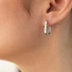 Серьги "Love" в белом золоте с08607 Онікс - изображение 2