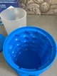 Форма для льда для охлаждения напитков Ice Cube Maker Genie синяя - изображение 5