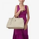 Сумка женская кожаная саквояж большая Regina Notte Travel bag 2479 Бежевый - изображение 2