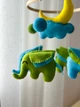 Детский мобиль на кроватку для младенцев ручной работы WooolyWool «Слонята» - изображение 6