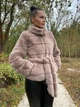 Шуба из искусственного меха шиншиллы короткая с воротником стойкой MNC бежевый 39rv157 44 - изображение 3