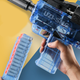 Электрический игрушечный пистолет с мягкими пулями A-Toys Uzi MSG Скорострельный бластер с обоймой и прицелом - изображение 6