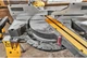 Торцювальна пила з протяжкою безщіткова акумуляторна DeWalt DCS781N - зображення 16