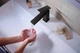 Змішувач для раковини 110 EcoSmart+ Hansgrohe Tecturis E (колір - чорний матовий), без донного клапана 73011670 - изображение 4
