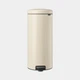 Сміттєвий бак Brabantia Pedal Bin Soft Beige 30л 149962 - зображення 1