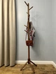 Вішалка для одягу WoodDecor підлогова дерев’яна коричнева Горіх - зображення 7