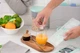 Форма для льоду з кришкою ARDESTO Fresh Cylinder, 27х9.5х3.8см, силікон, пластик, блакитний - зображення 6