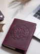 Обкладинка для ID-документів Turtle Герб України шкіра Crazy hours 100х70 мм Бордовий - зображення 1