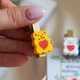 Дизайнерские прищепки из дерева разноцветные Мишки с сердечками 8 штук - изображение 2