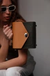 Сучасна та стильна шкіряна жіноча сумка кроссбоді Lamponi Chest one khaki/yellow - зображення 3