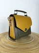 Сучасна та стильна шкіряна жіноча сумка кроссбоді Lamponi Chest one khaki/yellow - зображення 7