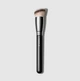 Кисточка для макияжа MAC 170 SYNTHETIC ROUNDED SLANT BRUSH - изображение 1
