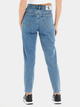 Джинси Mom's жіночі Calvin Klein Jeans J20J221588-1A4 26 Блакитні (8720107891142) - зображення 2