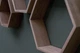 Комплект полиць із дуба. Шестигранні полиці натуральне дерево Wood Mosaic Oak Natural Hexagon Shelfes 40x34,5x11 см Дуб світлий (WM-NS-40x34,5x11) - зображення 7