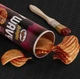 Чіпси Pringles Wavy Sweet&Tangy BBQ 137g (Прим'ята упаковка) - зображення 2