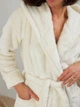 Халат женский теплый с капюшоном зимний BARWA garments 0227 M Молочный (2110002272126) - изображение 10