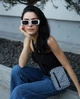 Сумка мессенджер черно-белые листья - зображення 2