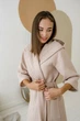 Подарочный набор от COSY Халат вафельный с капюшоном 2XL и с полотенцем (беж) в коробке (P-202+Cb311/2XL) - изображение 2