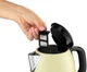 Електрочайник Russell Hobbs Colours Plus Mini 1л дисковий 2400Вт Кремовий (24994-70) - зображення 3