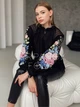 Элегантная черная вышиванка женская с цветами "Корделия" вышитая блуза на льняной ткани с хлопковым кружевом 12563-52 (XL) - изображение 6