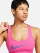 Спортивный топ для фитнеса женский Nike Bra FN2898-605 XS Розовый/Голубой (0196975000722) - изображение 5
