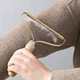 Щетка для удаления шерсти с ткани Lint Remover Ручная бритва для удаления катышек, шерсти животных, волос, ворса с ковров, мебели и других поверхностей - изображение 1
