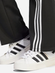 Спортивні штани жіночі adidas IV9327 L Чорні (4067886952492) - зображення 3