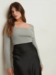 Лонгслив длинный женский NA-KD 1018-007836-0008 XL Серо-синий (7325944167323) - изображение 1