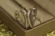 Серьги Xuping Jewelry сердце одна дорожка с бортиками 2 см серебристые - изображение 3