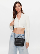 Torebka crossbody damska mała Calvin Klein Jeans CKRK60K6108290GJ Czarna (8720108120944) - obraz 2