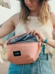 Сумка на пояс бананка женская тканевая средняя Pacsafe GO sling pack 35100340 Розовая (0688334005856) - изображение 14