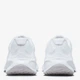Buty do biegania damskie Nike W Revolution 7 FB2208-100 40 (8.5US) Białe (196969196677) - obraz 4