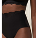 Трусики Кюлоты Triumph Velveteen Sensation Highwaist Panty 0004 40 черный - изображение 4