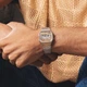 CASIO A168WEHA-9AEF у білому та сріблястому кольорах - це наручний годинник. - зображення 1