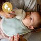 Стартовий набір для новонароджених Tommee Tippee пляшечка 0м+ 150мл х2 + пляшечка 0м+ 260мл х2 + щіточка х1 + пустушка 0-6м х2 + пустушка 3м+ х2 (5010415227393) - зображення 7