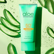 Сонцезахисний крем з алое Holika Holika Aloe Soothing Essence Waterproof Sun Cream SPF50+/PA+++ 70ml - зображення 3