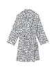 Плюшевый Халат Victoria's Secret Short Cozy Robe Coconut Hearts M/L белый, с принтом в черные сердца и лого VS - изображение 4