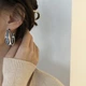 Серьги-кольца гвоздики Honey Fashion Accessories черно-белый (12-142) - изображение 1