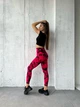 Спортивні жіночі легінси Marble Tie-Dye для фітнесу та йоги з ефектом Push Up Мармурові Безшовні XS-S Малинові Неон (4852S) - зображення 2