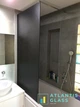 Шторка на ванну 800х1400 мм Atlantis Glass LIGHT LOFT Универсальная в черной фурнитуре стекло графит - изображение 3