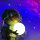 Нічник дитячий Astronaut Star Lightr TDK-33 Проектор зоряного неба з галактикою космонавт з пультом дистанційного керування 24см Білий - зображення 6