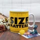 Кружка керамическая подарочная "Size matters" 1000мл, Желтый - изображение 7