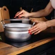 Кастрюля сферическая матовая алюминиевая с крышкой и двумя металлическими ручками 3.4 л Interos - изображение 8