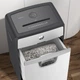 Знищувач документів шредер HP OneShred 24CC A4 80g х24 листів 4*35 30л White-Black - зображення 7