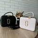 Стильная женская мини сумочка через плечо Marc Jacobs черная белая каркасная сумка для повседневного использов - изображение 1