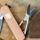 Складаний ніж-брелок VICTORINOX Classic Alox Fresh Peach 5 функцій 4 см, нержавіюча сталь X50CrMoV15 - зображення 3